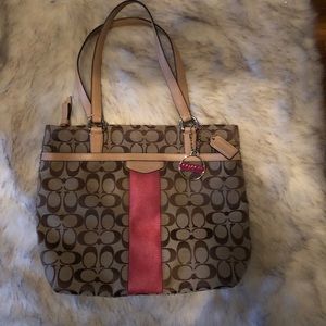 Coach Signature C Bag! 💼
